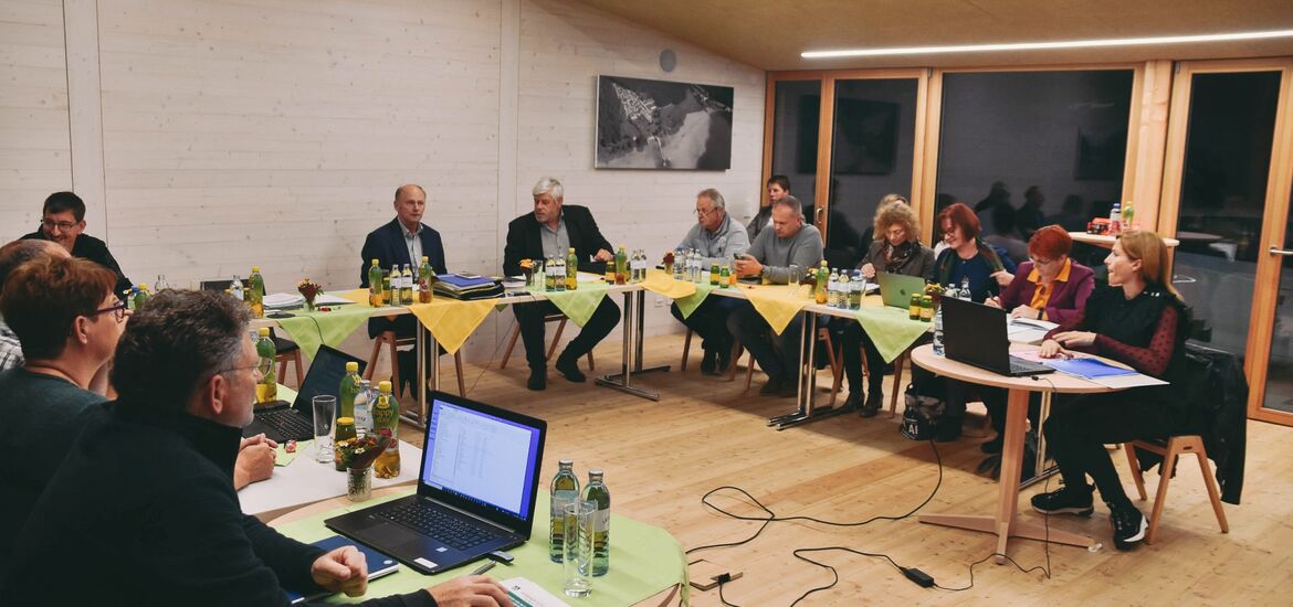 Bericht von der dritten Gemeinderatssitzung am 8. Oktober