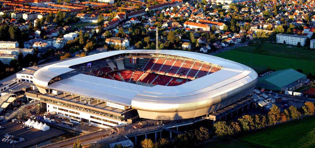 Wörthersee Stadion darf nicht durch sogenanntes ,,Kunstprojekt‘‘ blockiert werden!