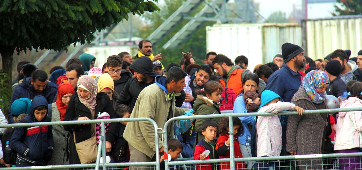Migrantenansturm: SPÖ-Landeshauptmann Peter Kaiser muss endlich aufwachen!