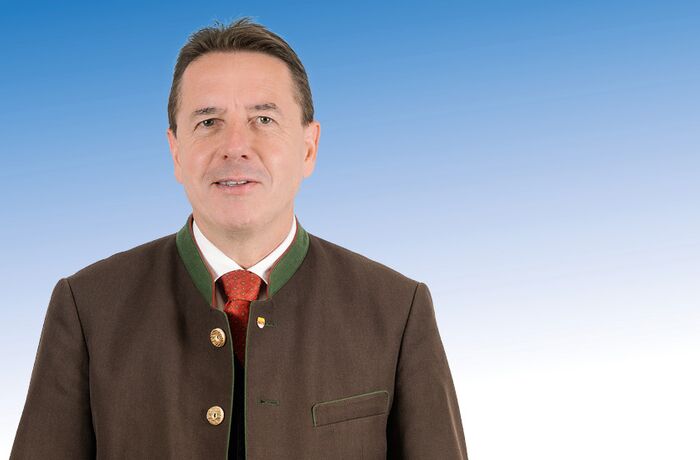 Erwin Angerer fordert Senkung der Strom- und Gasnetzkosten
