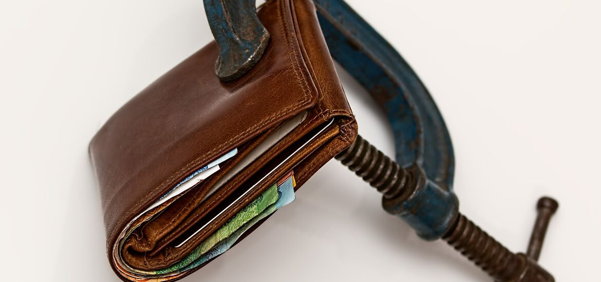 Landesbudget 2025: Kärntner Budgetzahlen sind nicht nur rot, sondern tiefrot