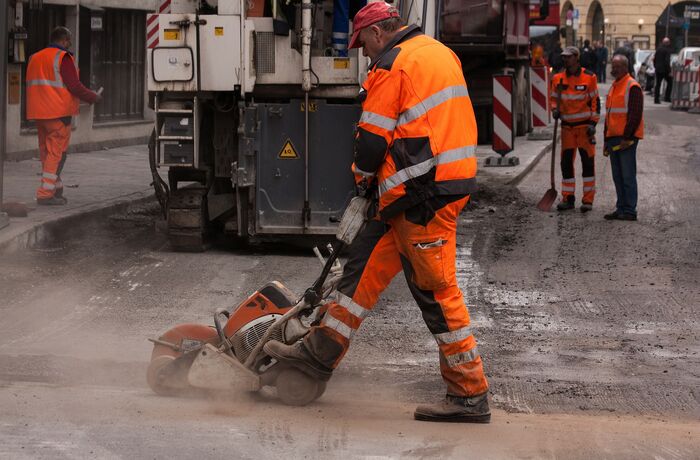FPÖ-Angerer zum Tag der Arbeit: „Arbeitende Menschen können sich das Leben nicht mehr leisten!“